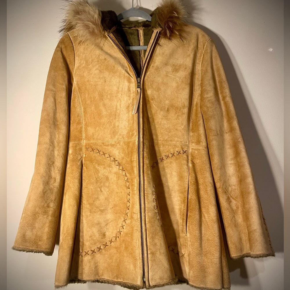 Well made, desirable style, sporty and luxury.  Warm and cozy.